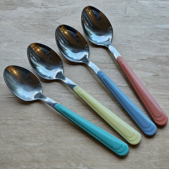 Gibson Art Deco Color Soup Spoons 7.5" blue yellow green pink plastic handle (4) - Picture 1 of 8